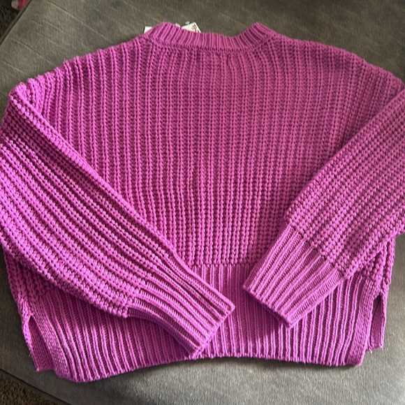 Jessica Simpson sweater - Picture 3 of 3
